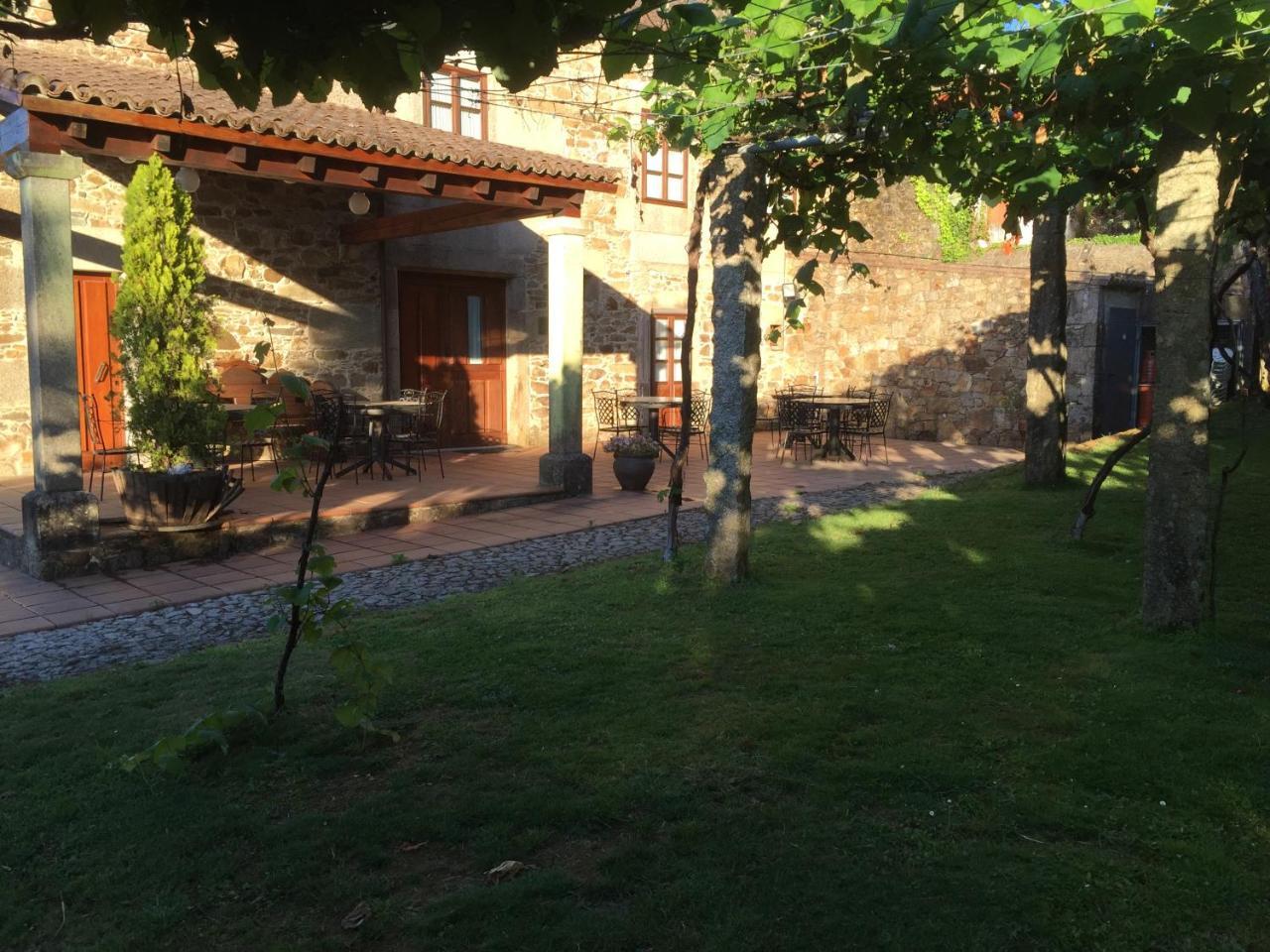 Casa Do Tarela Pensionat Lousame Eksteriør billede